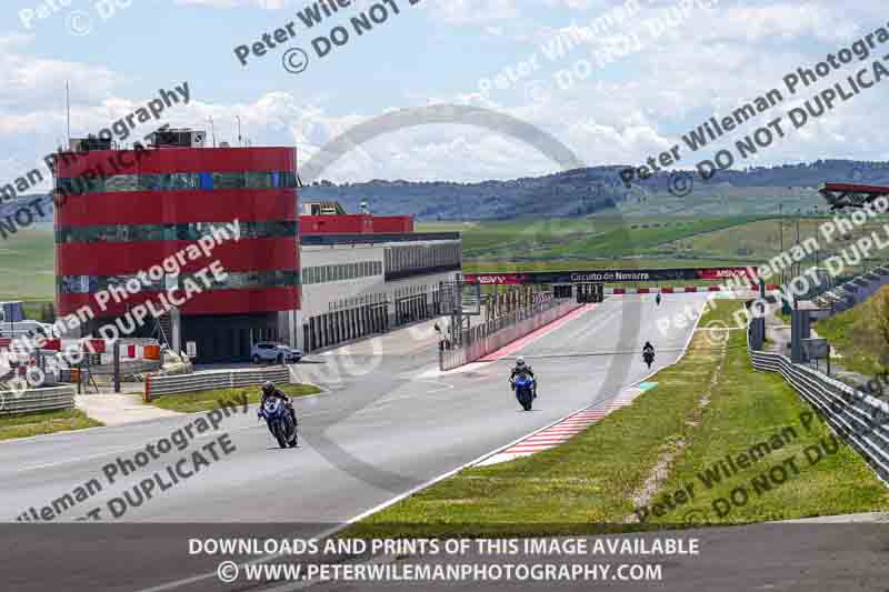 cadwell no limits trackday;cadwell park;cadwell park photographs;cadwell trackday photographs;enduro digital images;event digital images;eventdigitalimages;navarra;no limits trackdays;peter wileman photography;racing digital images;trackday digital images;trackday photos